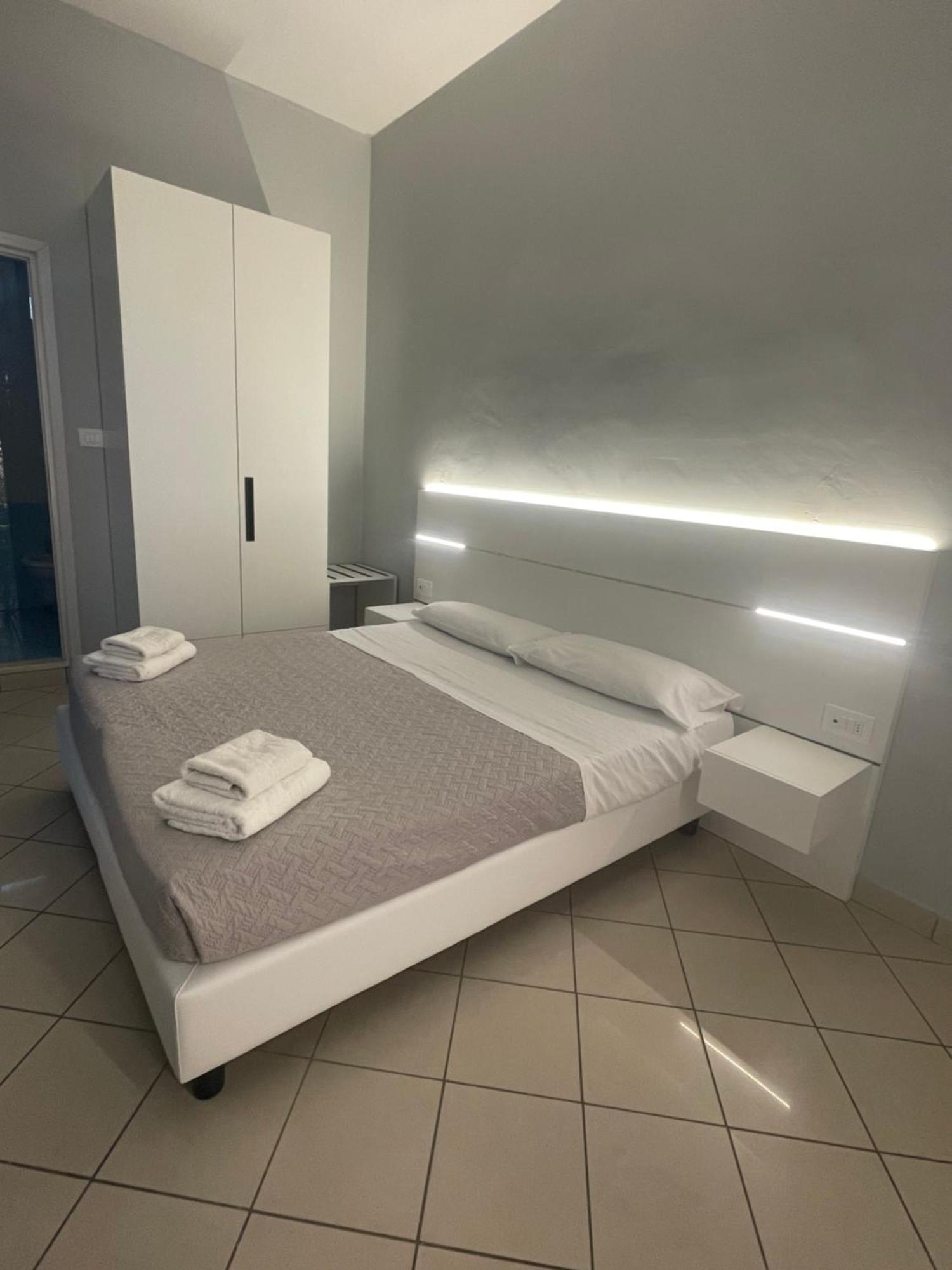 Hotel Scarlet Rimini Esterno foto